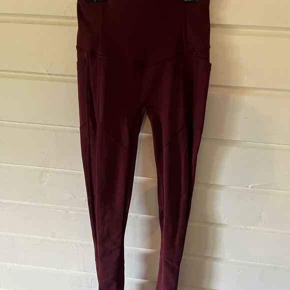 *SOLD* Lululemon leggings *new without tags* - Picture 2 of 2